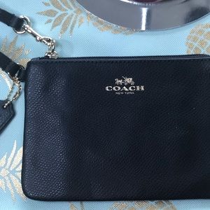 Coach black leather Wristlet in EUC!